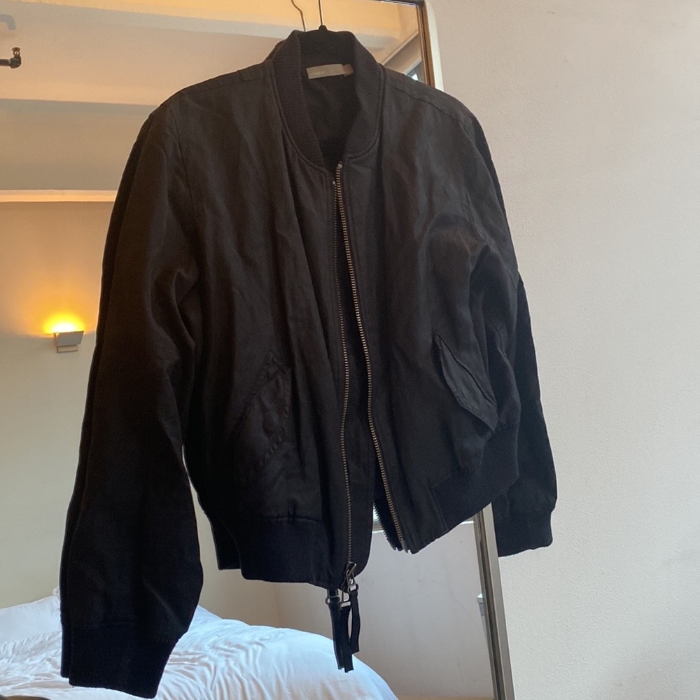 VINCE — bomber jacket